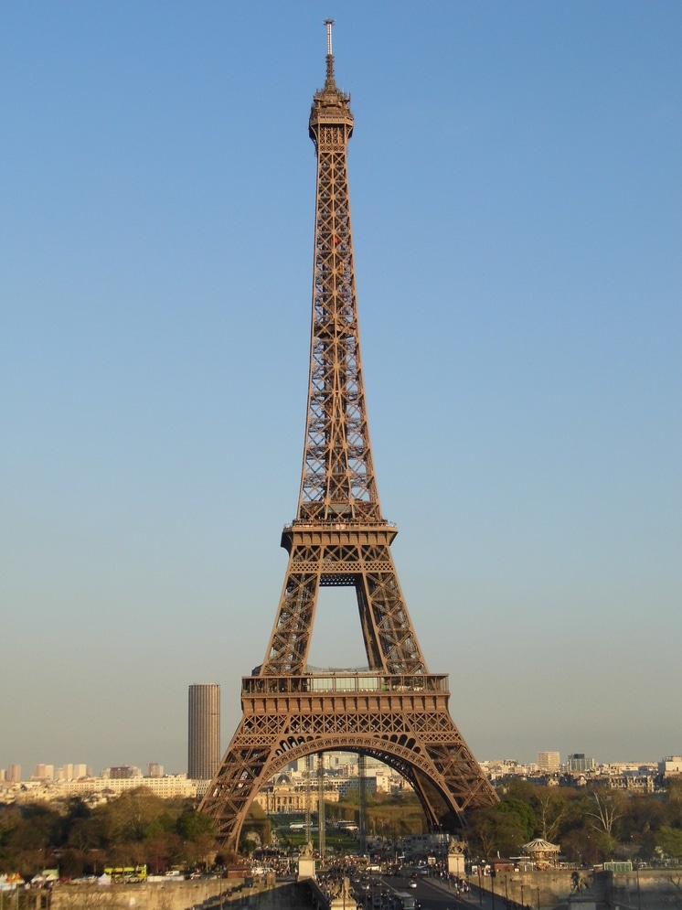 visiter Paris en 2 jours, n'oubliez pas la tour Eiffel si merveilleuse a voir